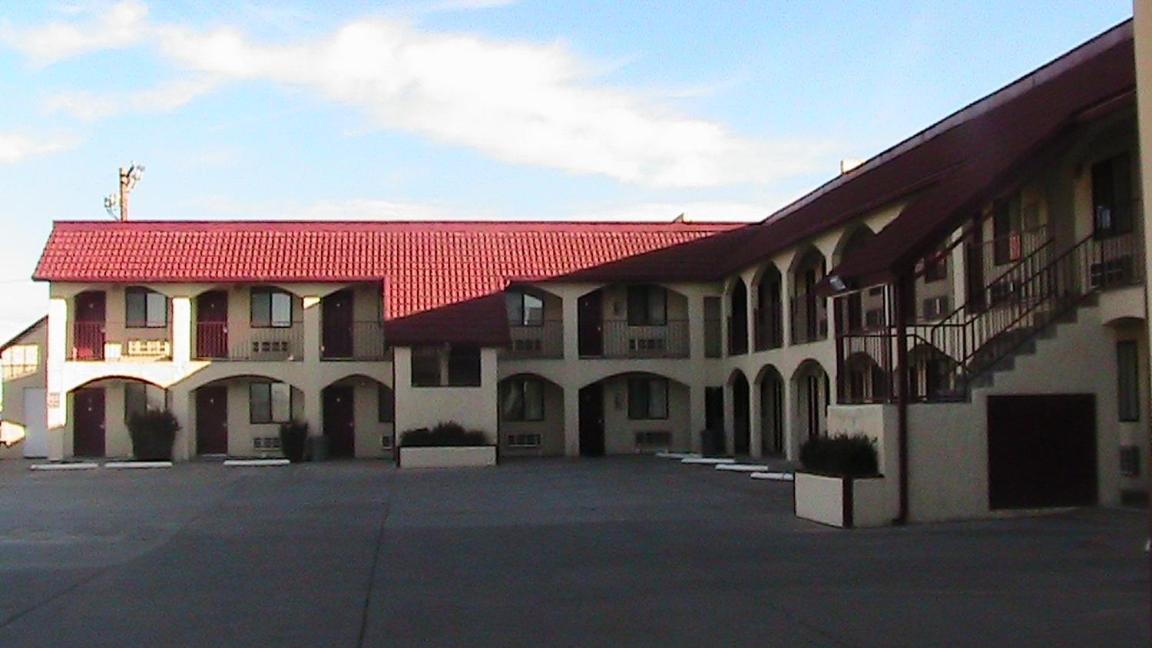 Travelodge By Wyndham Holbrook Exterior photo